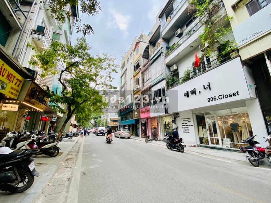 HÀNG ĐỘC mặt phố Ngô Xuân Quảng, 69M. 5 Tầng, LÔ GÓC, chỉ hơn 9 tỷ. Cho thuê 25tr/tháng.