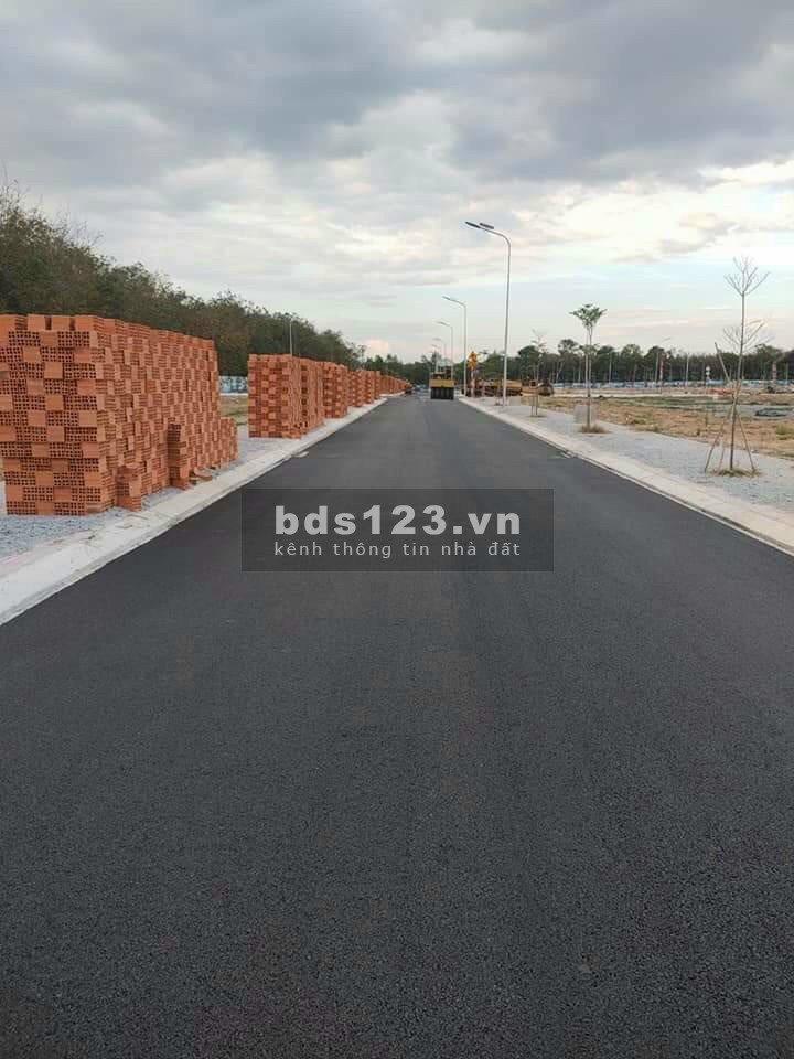 Bán đất khu đô thị Phương Toàn Phát Bến Cát Bình Dương DT 65m2 /776 triệu