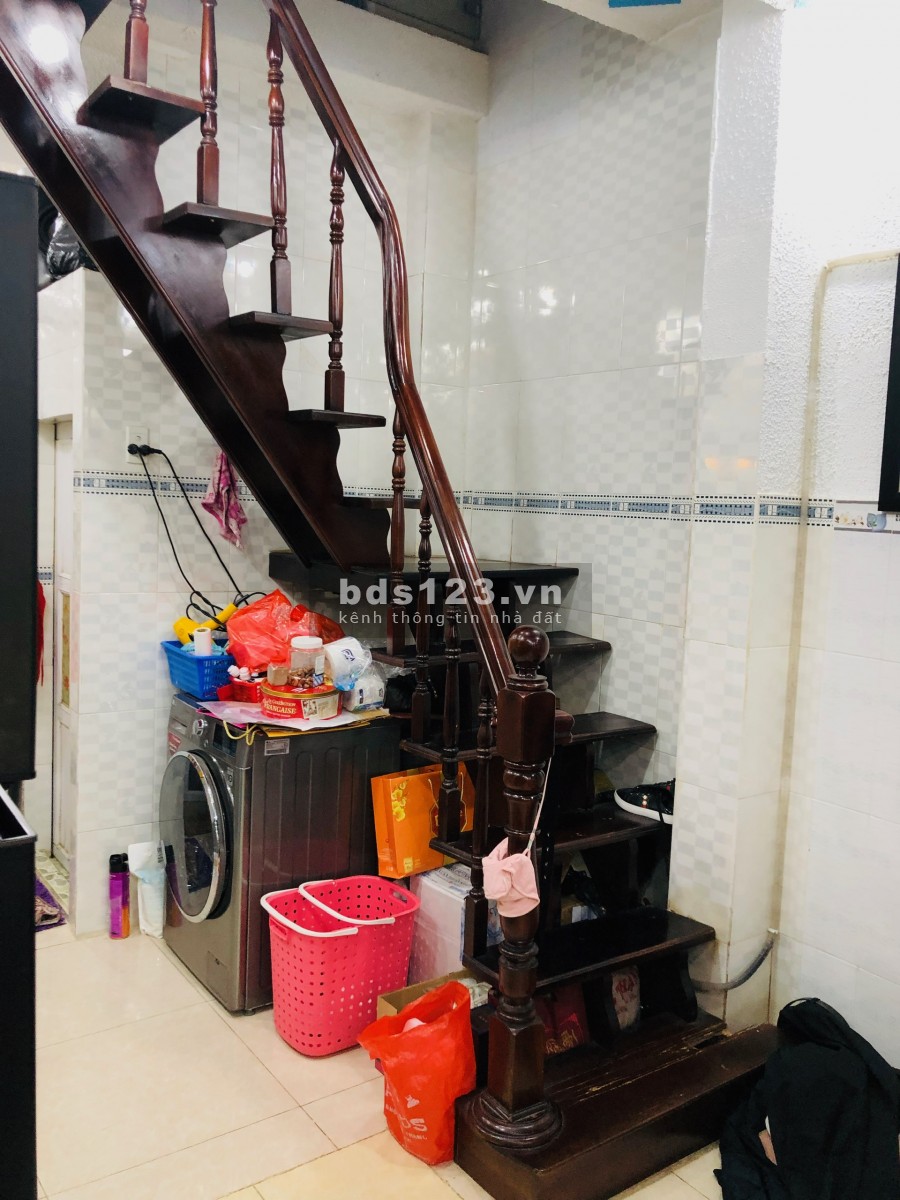 Bán nhà hẻm 151 Trần Bình Trọng, P2, Q5 hẻm 2 m. DT: 3m x 9m dtcn 27m2 sổ vuông vức.