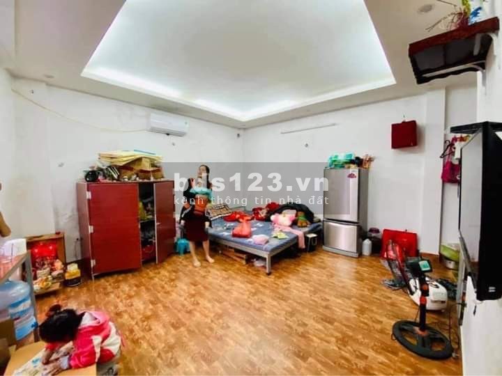 Mặt Ngõ Kinh Doanh (Bán Nhà) Nguyễn Khang DT: 37m X 5T, MT: 7M, Cầu Giấy