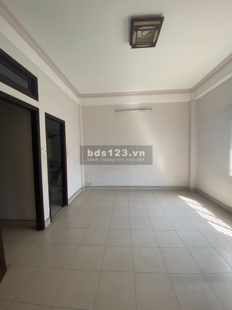 Nhà Mặt Tiền đường D1: 5x20m Trệt 3 Lầu, Phù hợp VPCT, SPA