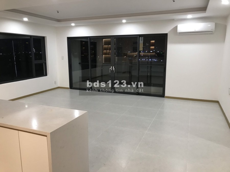 Cần bán căn hộ tại New City view cực đẹp tầng cao