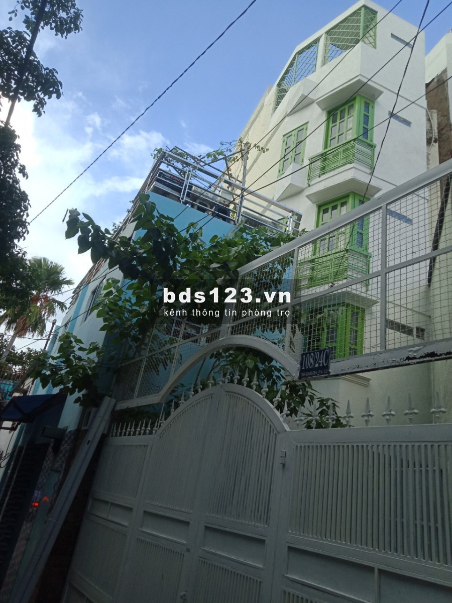 Phòng sạch đẹp thoáng mát ngay Huỳnh Văn Bánh-Lê Quý Đôn