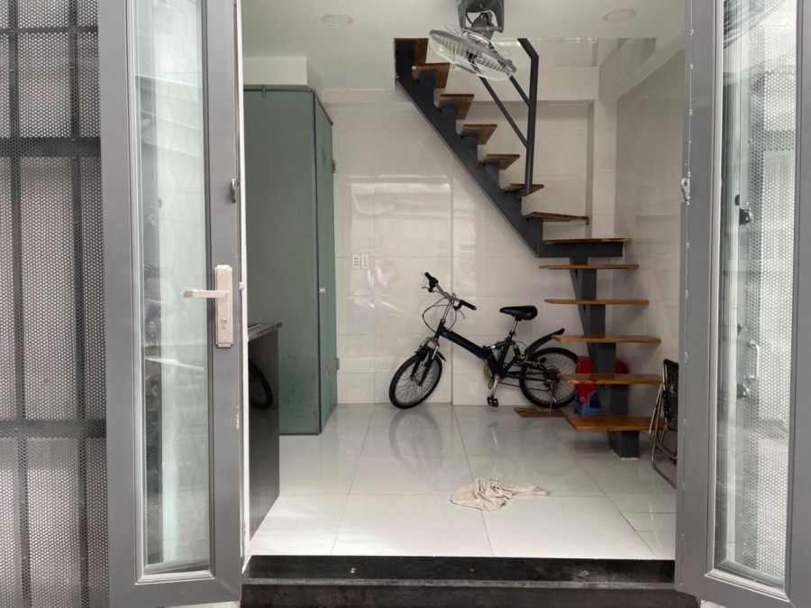 NHÀ HẺM BA GÁC HỒ THỊ KỶ P1 QUẬN 10 11M2 5 TẦNG GIÁ 3,2 TỶ (CHK-508)
