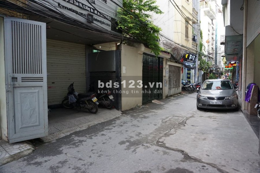 Cần bán nhà đất sổ đỏ chính chủ tại ngõ 133 Thái Hà
