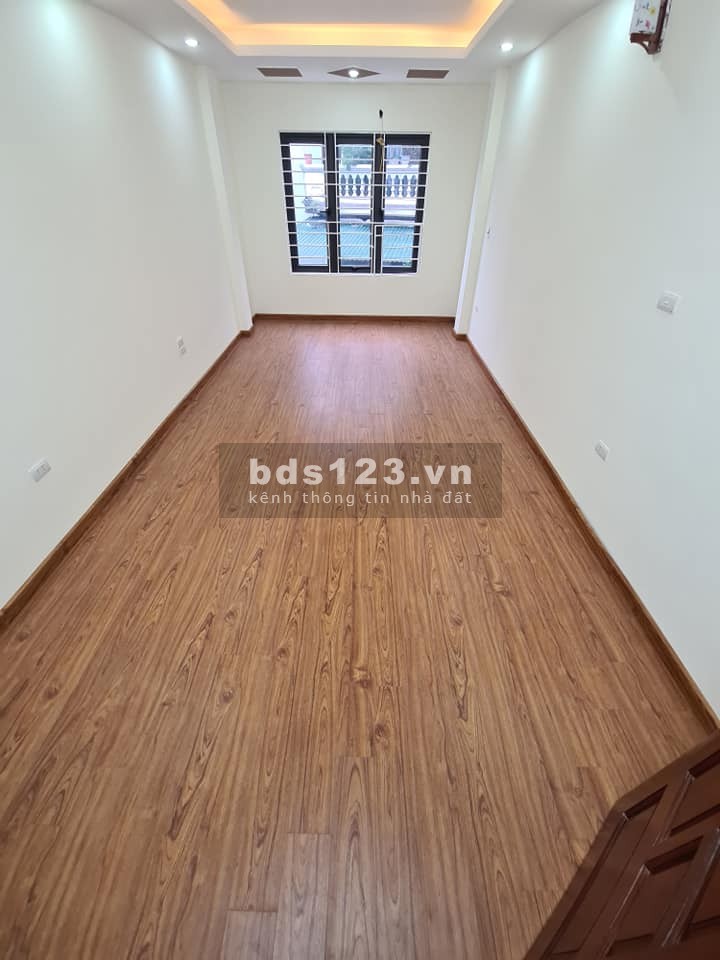 Bán nhà!!!Xuân Đỉnh, chỉ 3.3 tỷ có nhà đẹp 5T MT 3.3m ở ngay