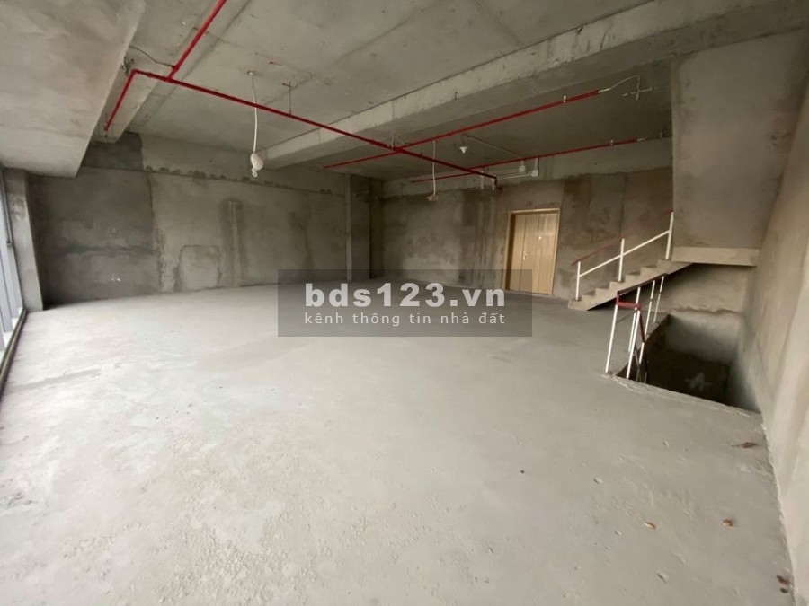 Cho thuê căn góc shophouse SARINA thô, hỗ trợ thời gian hoàn…