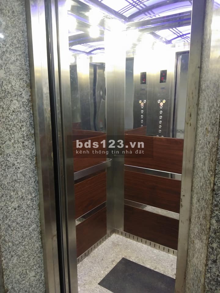 Bán nhà 1 hầm 5 lầu đúc thật, dt 190m2, măt tiền 6m, Tân Bình, giá 30 tỷ