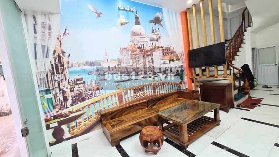 Cần Bán Nhà Đẹp dã man Tam Trinh