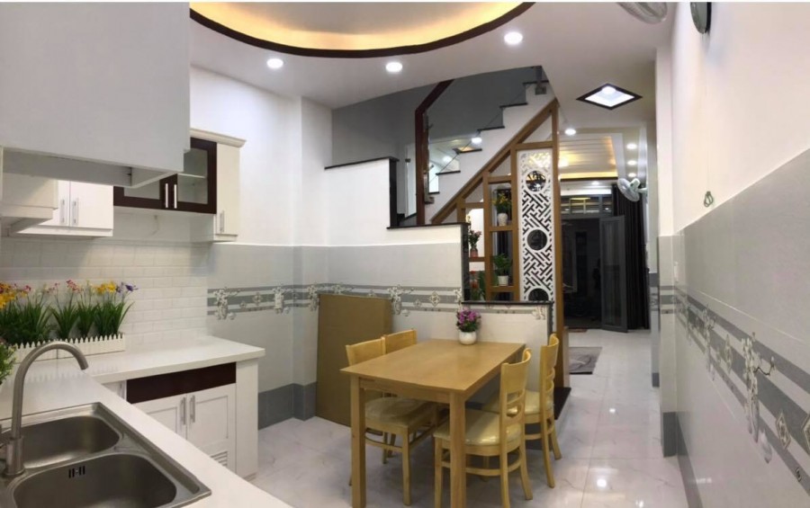 Bán nhà ngay cầu chữ y, 100m2 giá 4 tỷ