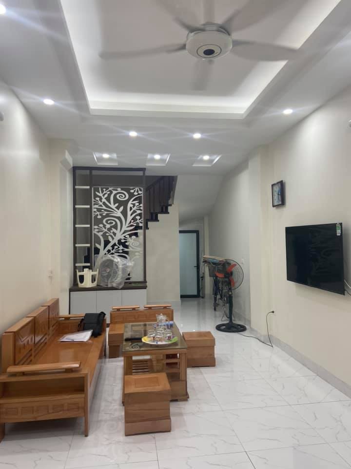 Bán nhà phân lô Hàm Nghi, 40m x 6T, ô tô , kinh doanh văn phòng, 5.3 tỷ