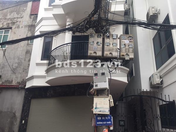 Ô tô đỗ cửa, vào nhà, kinh doanh, Bát Khối, Long Biên, hà Nội