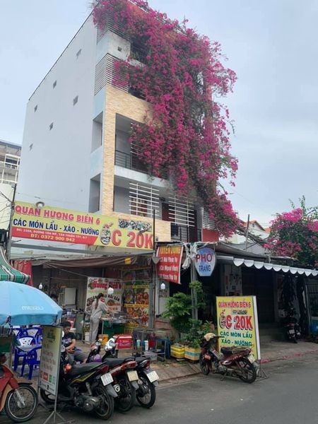 MẶT TIỀN ĐANG KINH DOANH QUÁN ỐC, VỊ TRÍ KINH DOANH TRÃI DÀI CẢ ĐOẠN ĐƯỜNG, CẠNH BÊN TRƯỜNG ĐẠI HỌC TÀI CHÍNH QUẬN 7. DT 5 x 20 CHỈ 9.150tỷ