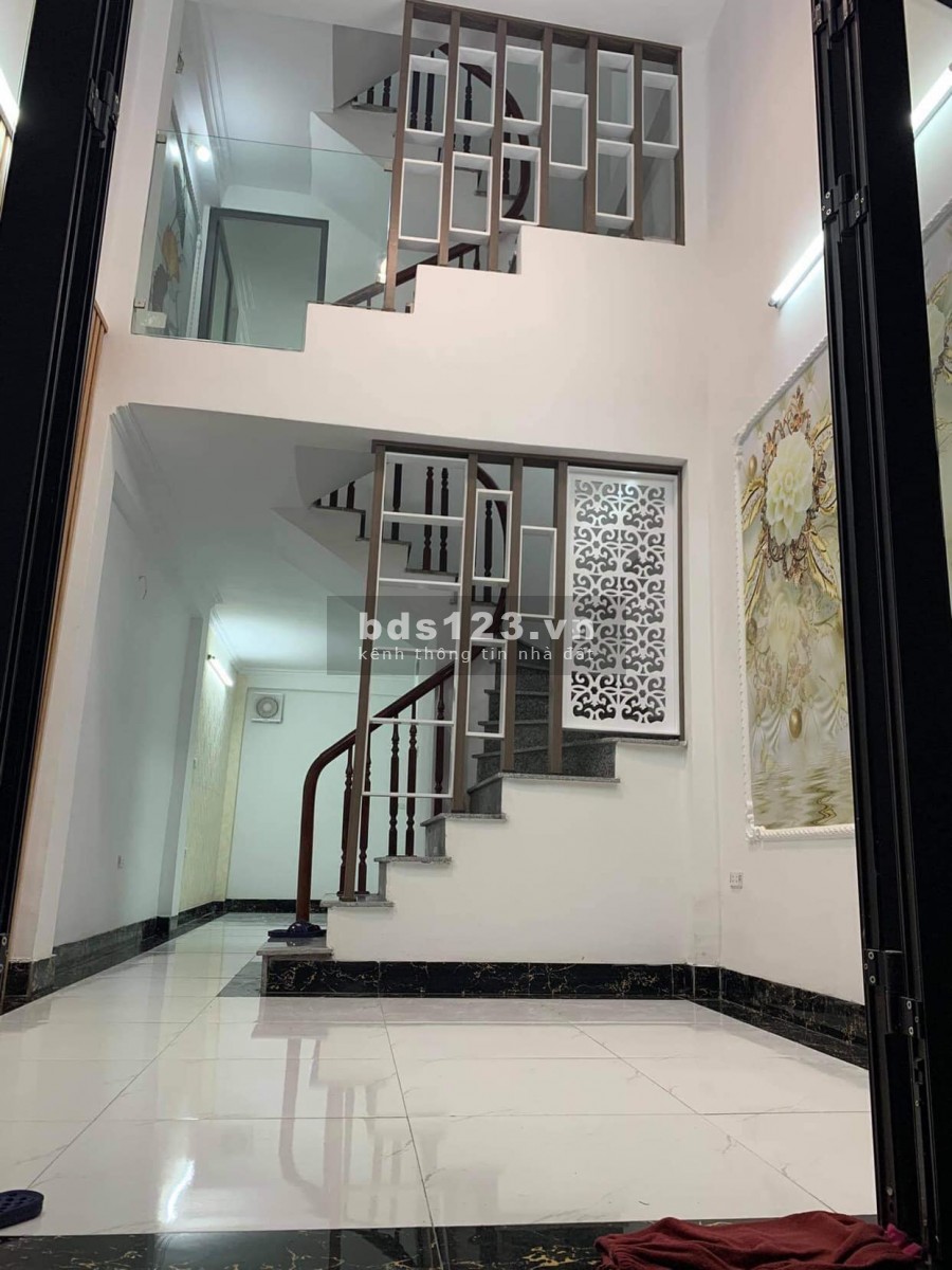NHÀ NGÕ 76 VĨNH HƯNG ĐẸP LONG LANH Ô TÔ ĐỖ SÁT NHÀ TRƯỚC NHÀ RỘNG DỰNG ĐƯỢC CẢ RẠP ĐÁM CƯỚI HẬU