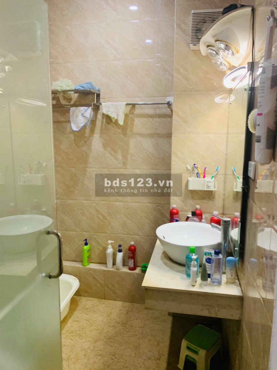 Bán gấp nhà mặt ngõ, Thái Thịnh Yên Lãng, 58m2 * 4T, kdvp, Spa, Nail