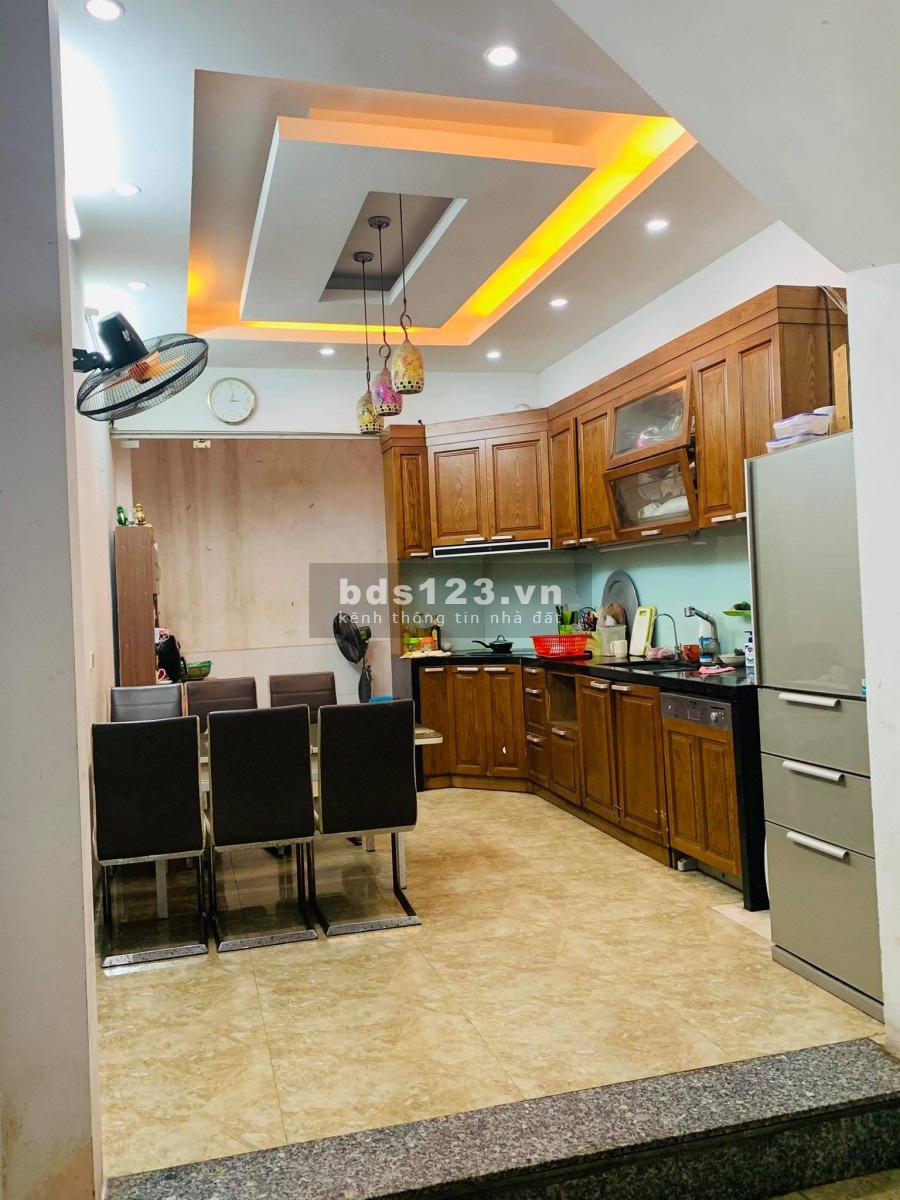 Bán gấp nhà mặt ngõ, Thái Thịnh Yên Lãng, 58m2 * 4T, kdvp, Spa, Nail