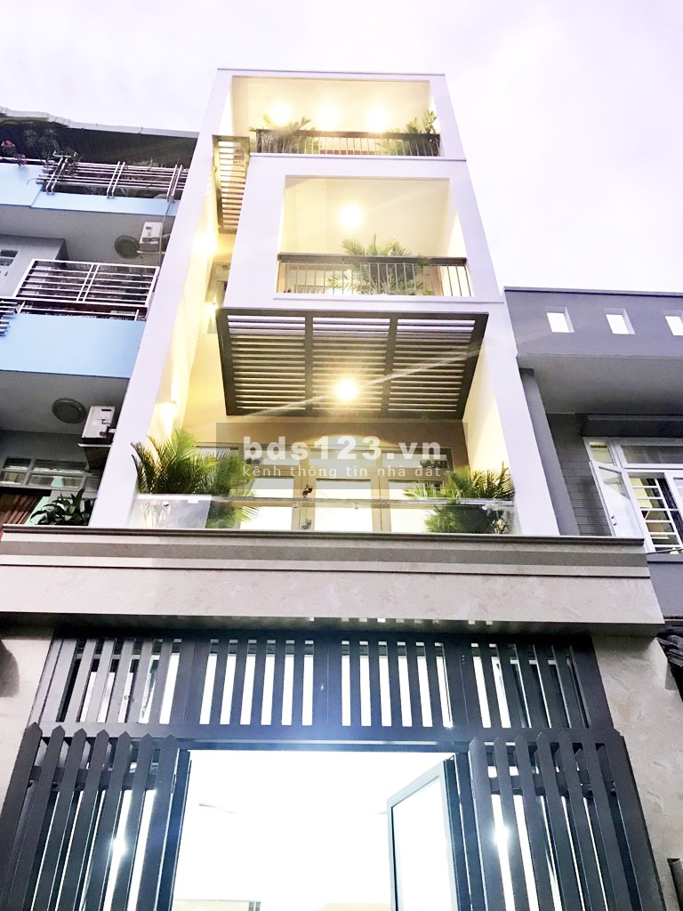 Chỉ 4 tỷ 45, 60m2, 3 tầng, sân thượng, HXH Phan Văn Trị, Phường 10, Quận Gò Vấp.