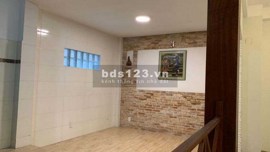 Bán nhà 93m2, mặt tiền Hưng Phú, 3 lầu, sân thượng, P8Q8