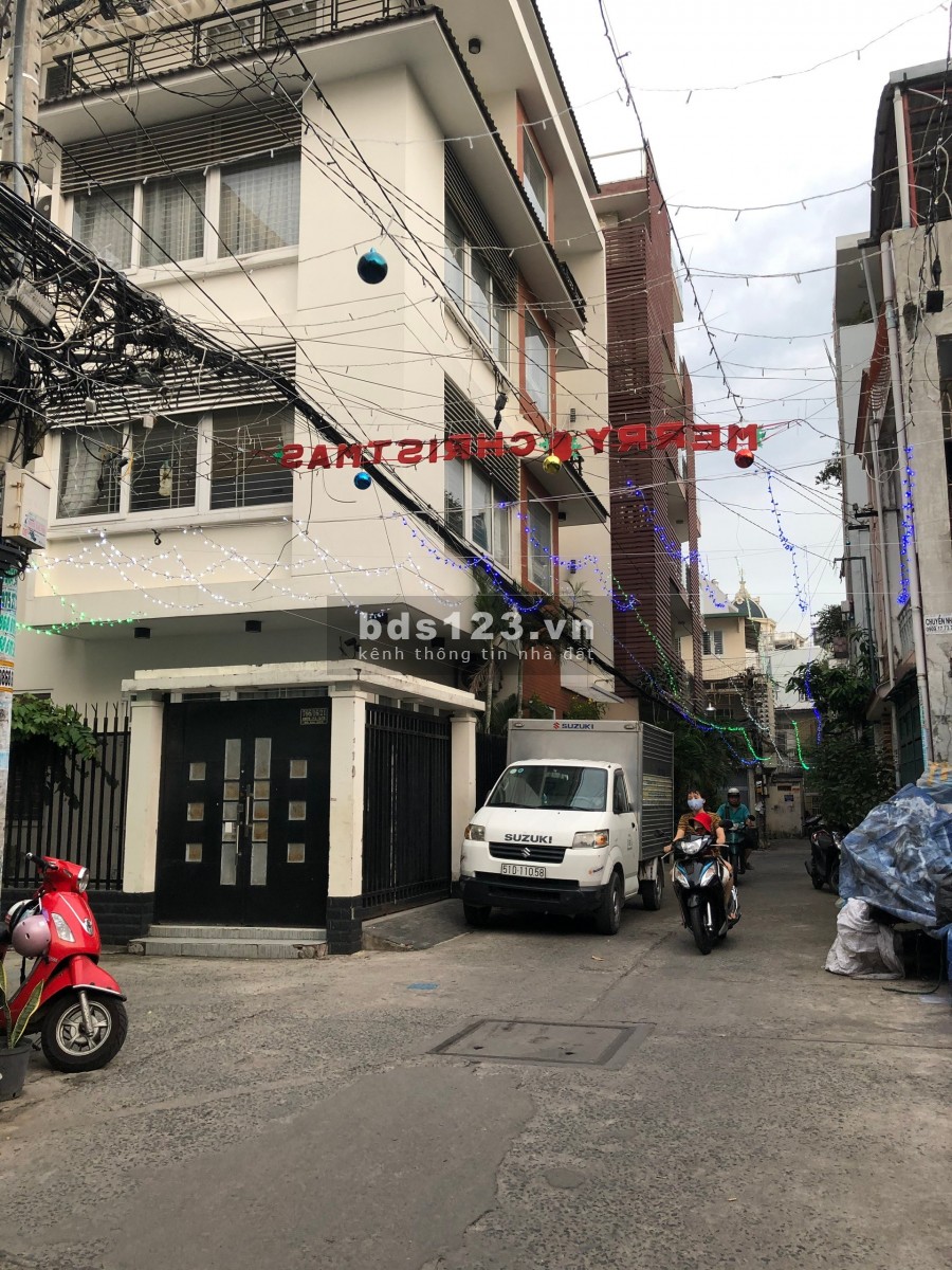 Bán nhà HXT thông CMT8, Phường 5, Tân Bình, 4 x 16, 4T, nhà trống ở ngay, còn 9.8 tỷ, 0932828672