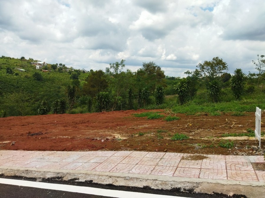 Cần bán đất Bảo Lộc thổ cư, sổ hồng riêng, sang tên trong ngày