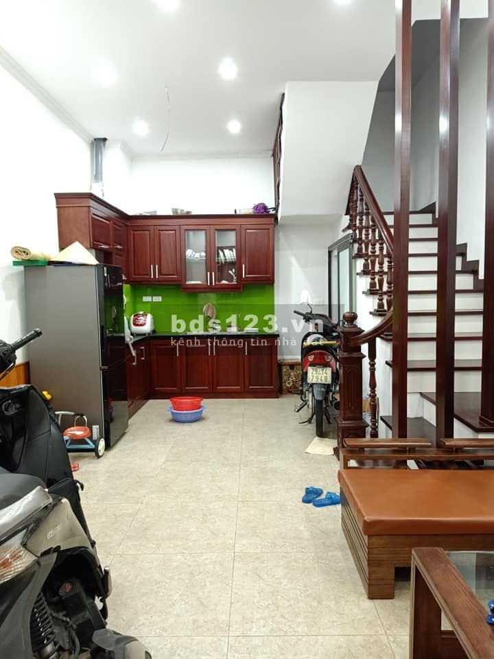 NHÀ XUÂN ĐỈNH GẦN CV HÒA BÌNH, 31M2 5Tầng Gía 3tỷ, NHÀ ĐẸP Ở NGAY.