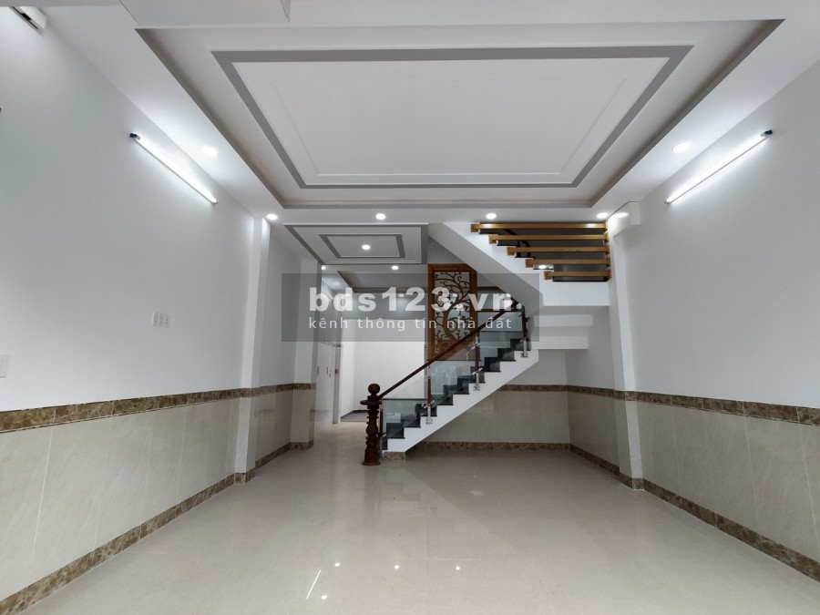 Bán Nhà Phường Tăng Nhơn phú A quận 9, Gần Ngã tư Thủ Đức Hẻm xe ô tô đỗ cửa