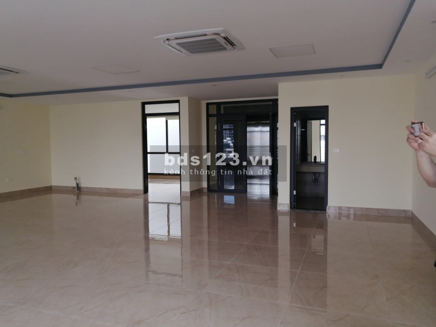 Bán Gấp Nhà Building Xuân La, 9 Tầng 160m2 Mt 8M giá chỉ 40 tỷ