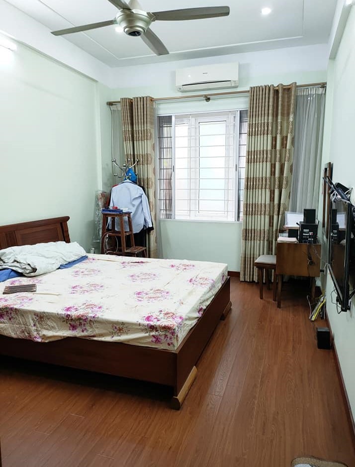 Bán nhà Chính Kinh, Thanh Xuân, 39m2, 4T, 2 mặt thoáng, ngõ 3m, 3.65 tỷ.