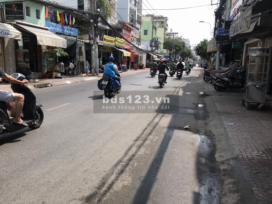 Bán nhà 93m2, mặt tiền Hưng Phú, 3 lầu, sân thượng, P8Q8