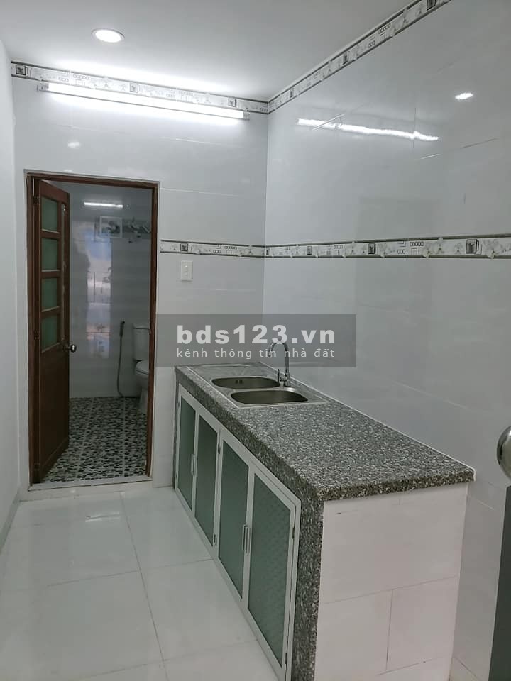 TIN ĐƯỢC KHÔNG 70TR/M2? Nhà 2Tầng giá 3.3 Tỷ/43m2 ngay HXH tránh, 50m ra MT Phạn Văn Đồng