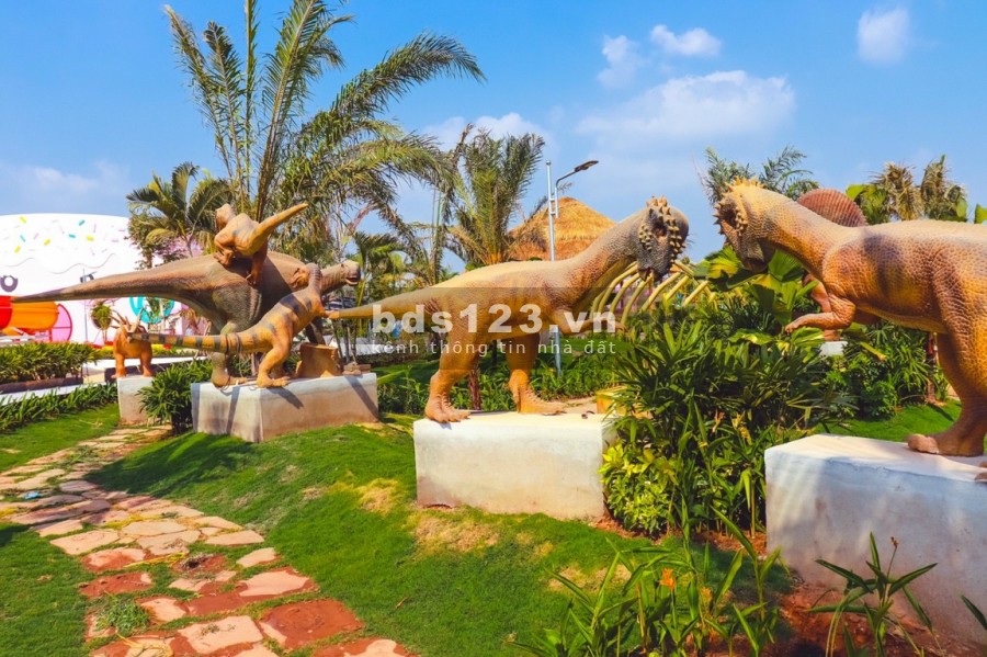 Biệt thự nghỉ dưỡng nằm trong sân golf duy nhất phía Tây Sài Gòn