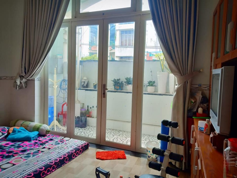 Mặt Tiền Tân Phú Ngay Chợ Tân Hương, Ngang 4.7m VỈA HÈ 5M Nở Hậu