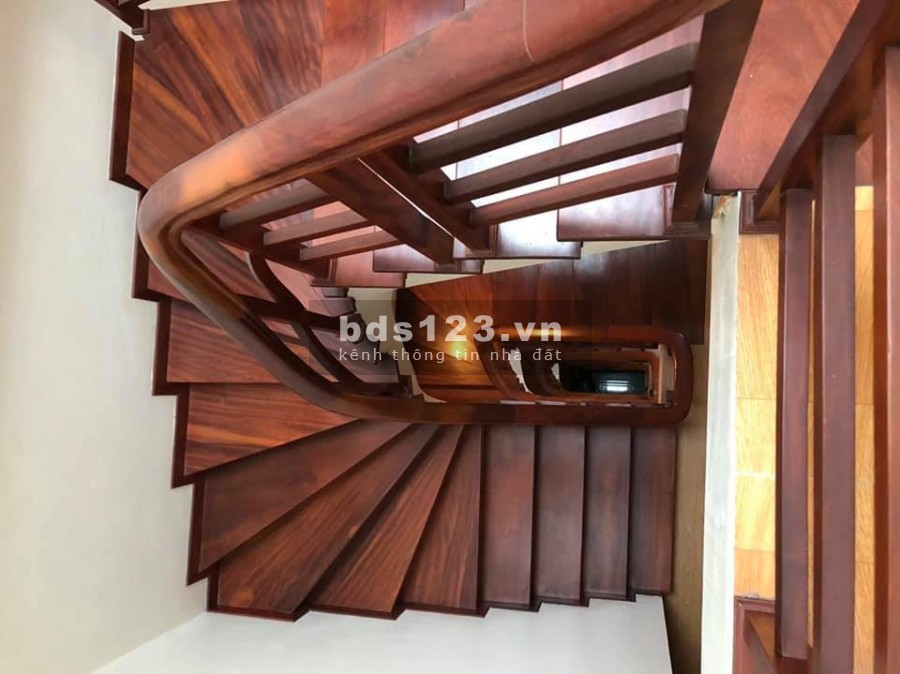 NHÀ NGÕ 401 XUÂN ĐỈNH GẦN CV HÒA BÌNH, 40M2 5Tầng Gía 3.8tỷ, NỘI THẤT XỊN XÒ.