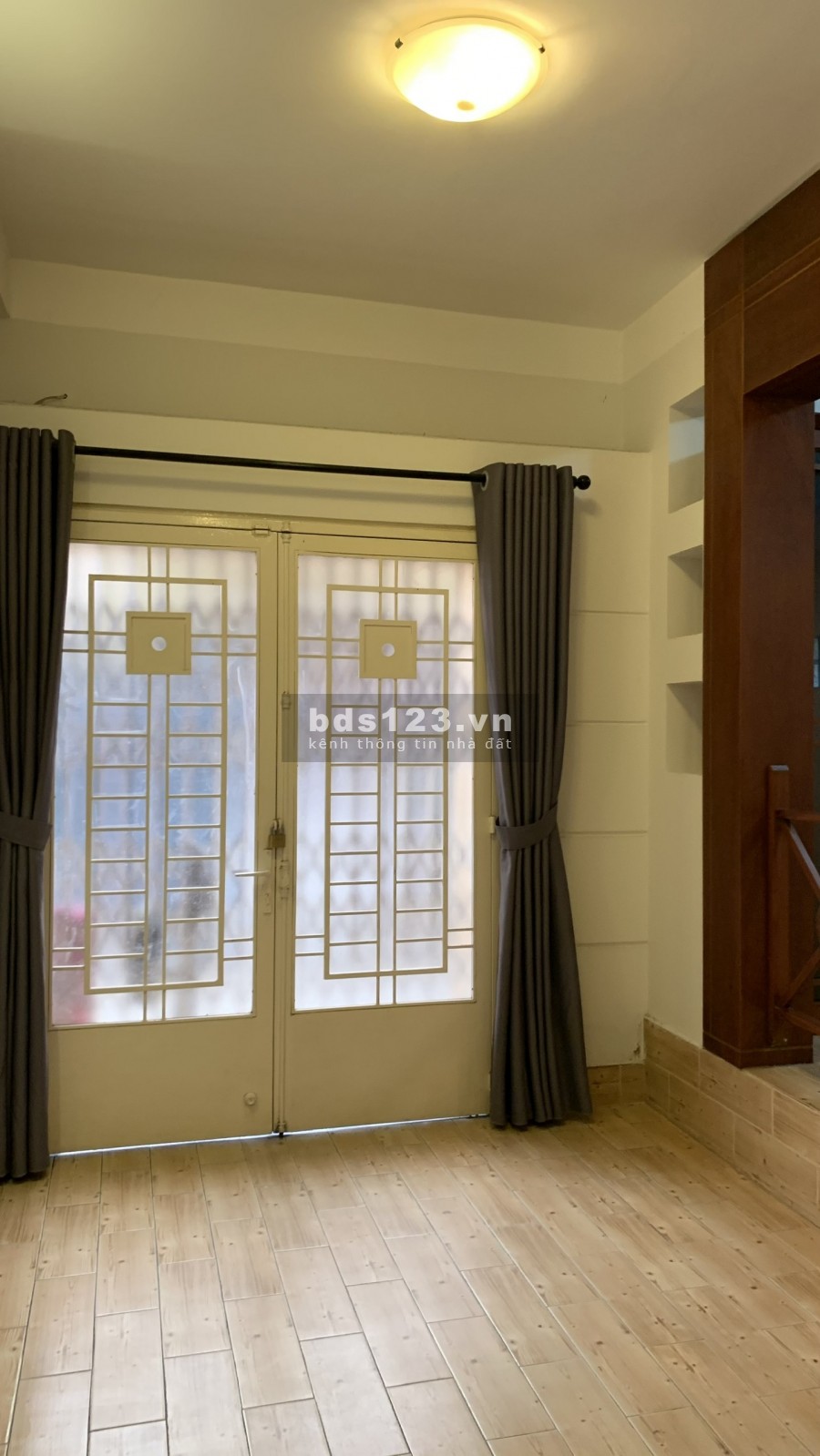 Bán nhà 93m2, mặt tiền Hưng Phú, 3 lầu, sân thượng, P8Q8