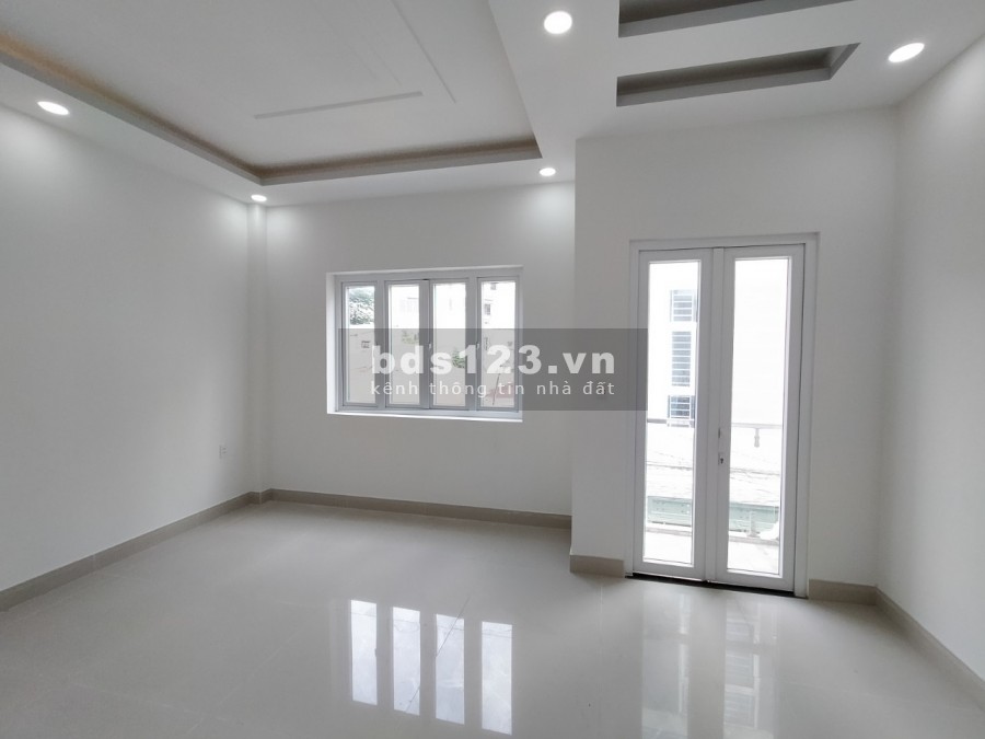 Bán Nhà Phường Tăng Nhơn phú A quận 9, Gần Ngã tư Thủ Đức Hẻm xe ô tô đỗ cửa