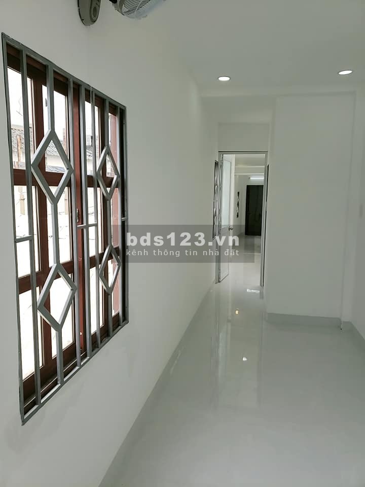 TIN ĐƯỢC KHÔNG 70TR/M2? Nhà 2Tầng giá 3.3 Tỷ/43m2 ngay HXH tránh, 50m ra MT Phạn Văn Đồng