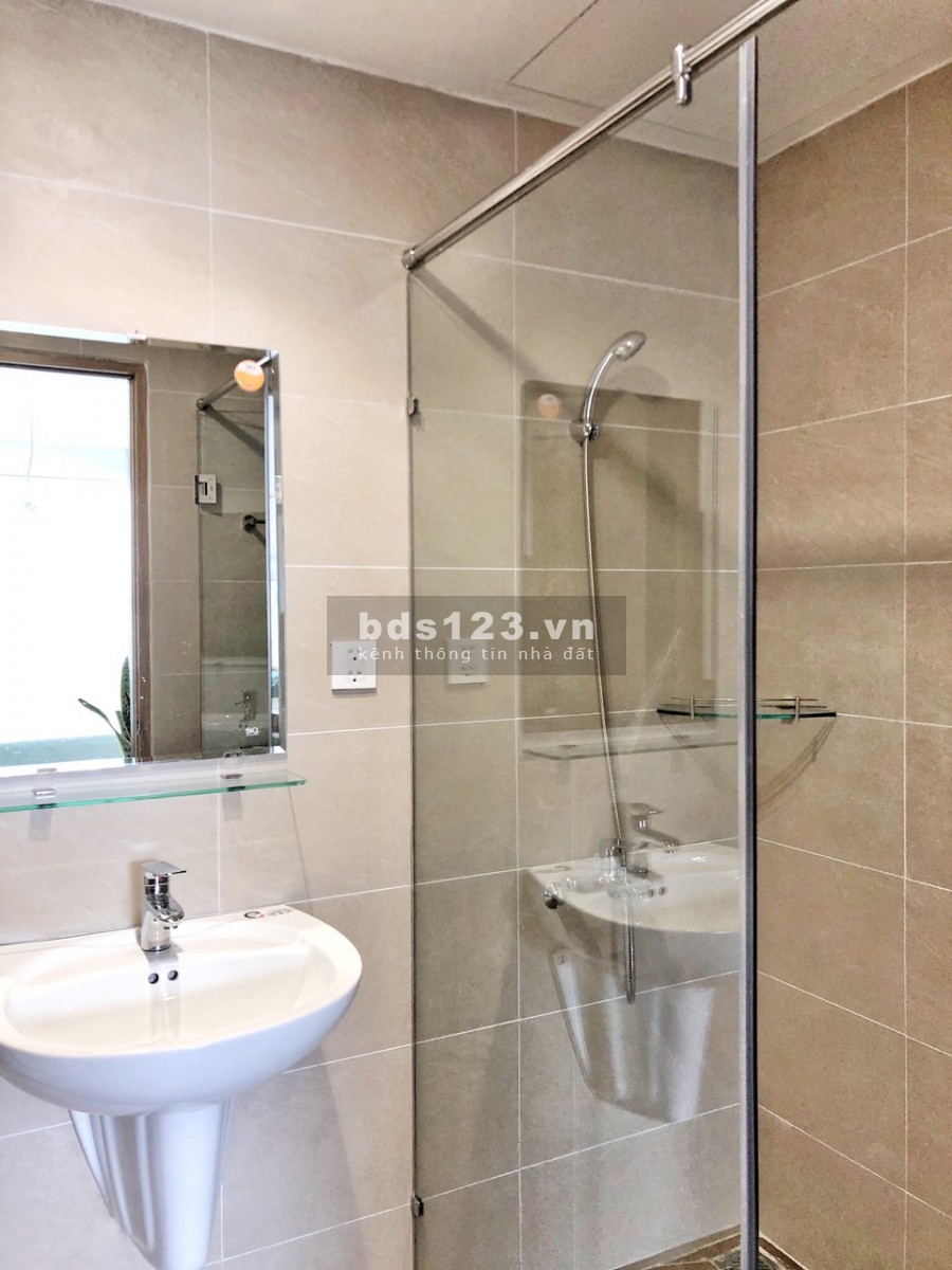 Cho thuê CH Sunrise 3PN giá 15tr full nội thất bao phí quản lý. LH 0938011552