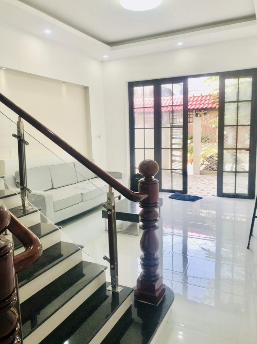 Bán nhà trệt lầu mới xây đầy đủ nội thất, sang trọng, hiện đại trung tâm Ninh Kiều