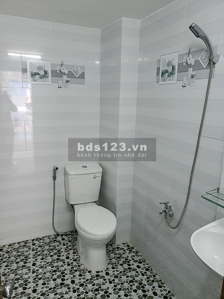 TIN ĐƯỢC KHÔNG 70TR/M2? Nhà 2Tầng giá 3.3 Tỷ/43m2 ngay HXH tránh, 50m ra MT Phạn Văn Đồng
