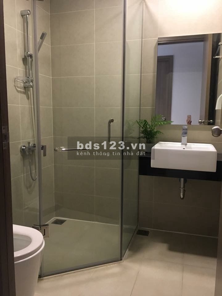 Tôi bán căn hộ Galaxy9, số 9 đường Nguyễn khoái Q4, 70m2 full nội thất . SHR