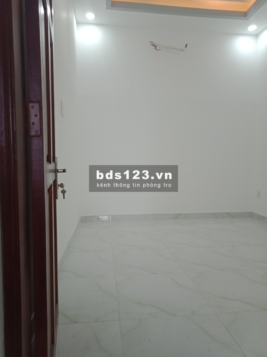 PHÒNG MỚI SẠCH ĐẸP GIÁ CHỈ 2.3TR GẦN LÊ ĐẠI HÀNH