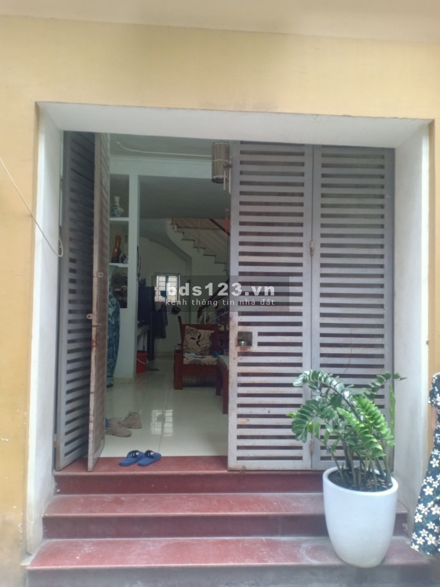 Bán Nhà 30m2 x 4tầng Mặt tiền 3,6m ngõ rộng 2,5m oto cách 20m, Sổ đỏ chính chủ giá 2,98 tỷ