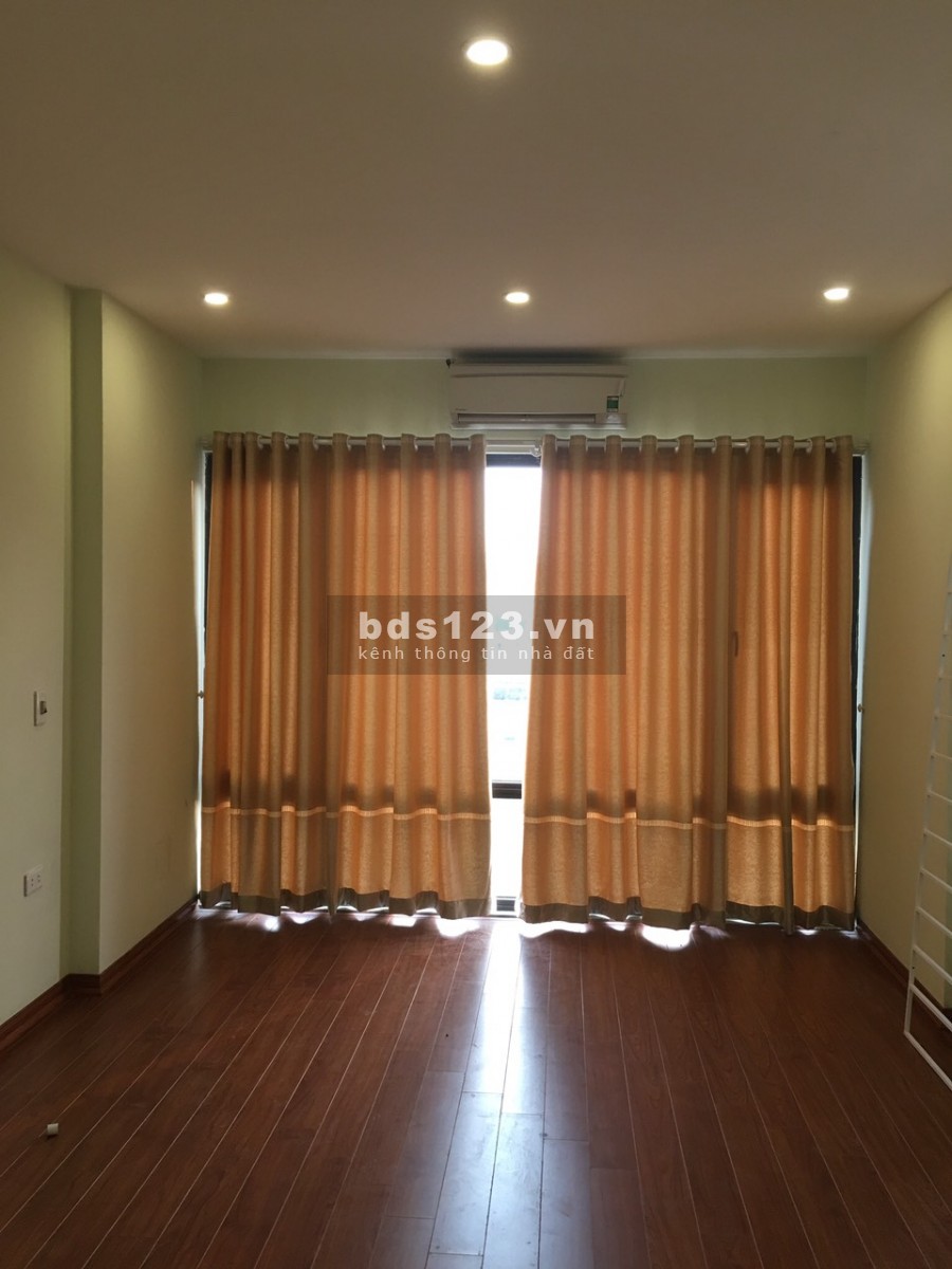 Bán nhà Ngọc Thụy 5 tầng, lô góc, nội thất xịn xò giá quá hời chưa đến 3 tỷ