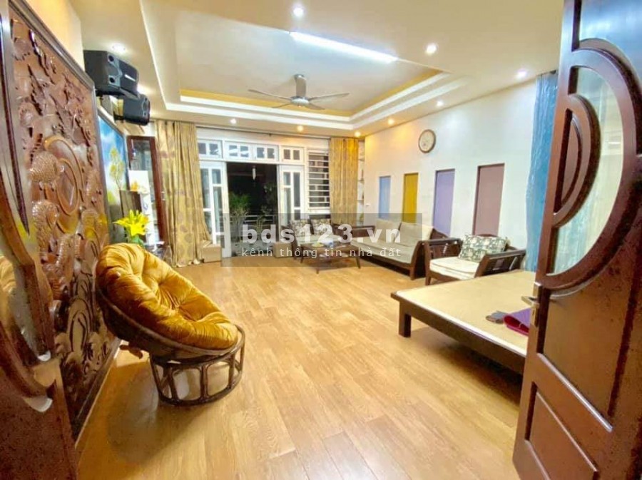 Bán nhà Yên Hòa, 33m2 x 5 tầng, ngõ rộng, mt 4.7m. Giá 3.15 tỷ