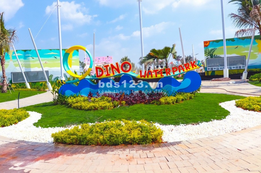 Biệt thự nghỉ dưỡng nằm trong sân golf duy nhất phía Tây Sài Gòn