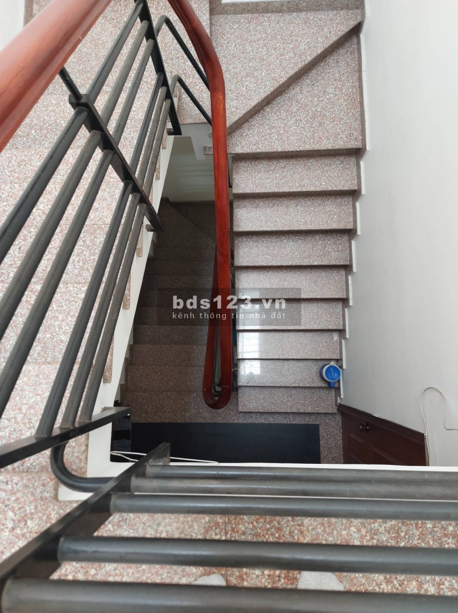 Bán nhà hẻm xe hơi đường Văn Cao,Quận Tân Phú, thẳng 1 trục , giá 5 tỷ 5