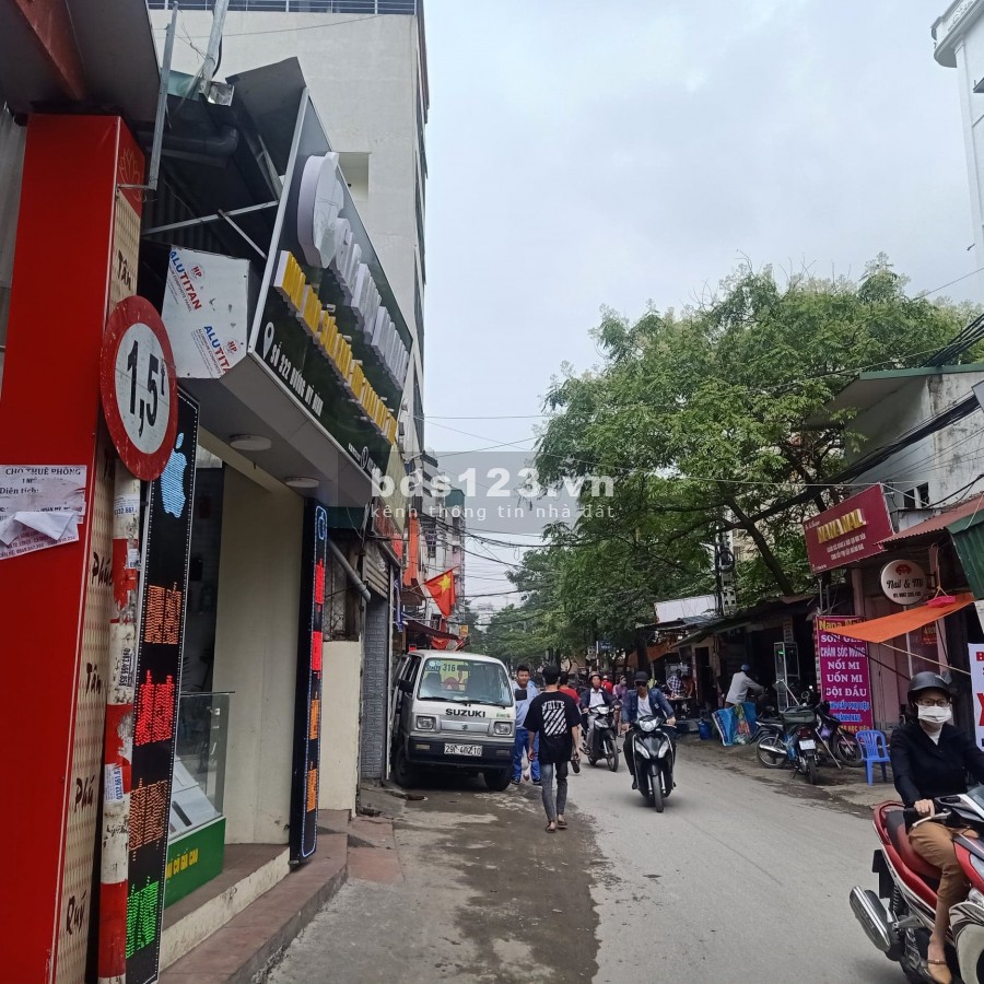 Hiếm! Nhà mặt Phố Mỹ Đình, 2 mặt tiền, 3 ô tô tránh, kinh doanh, 130m2, nhỉnh 24 tỷ.