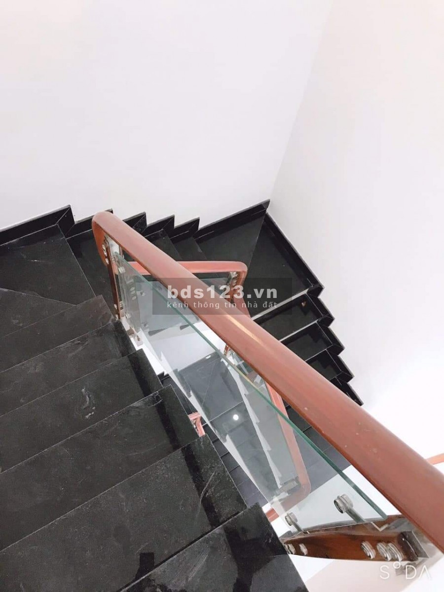 Nhà 4 tầng, đường xe tải tránh, gần Phố Nướng Tân Sơn Nhì. 7,8 tỷ