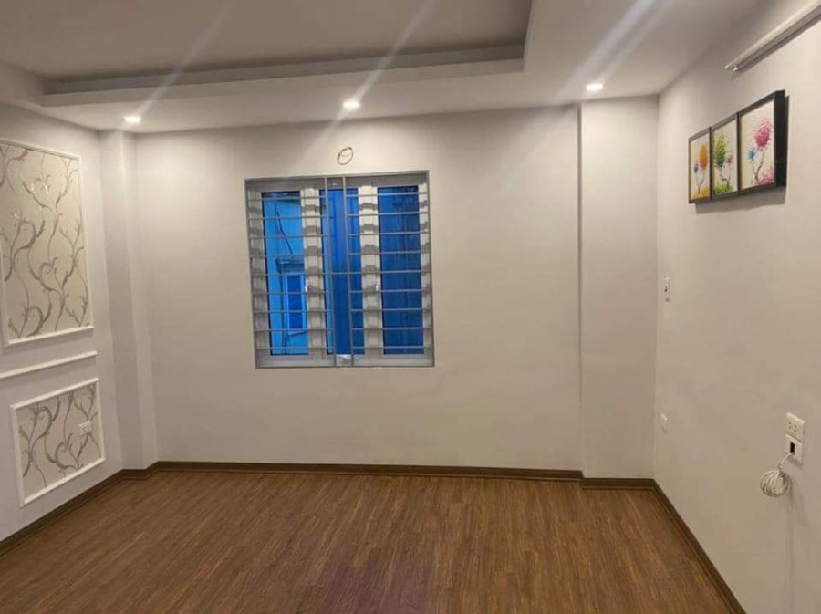 Bán nhà phố Đông Thiên, quận Hoàng Mai, DT 27m2, 4 tầng, MT 3.6m, giá 2,4 tỷ