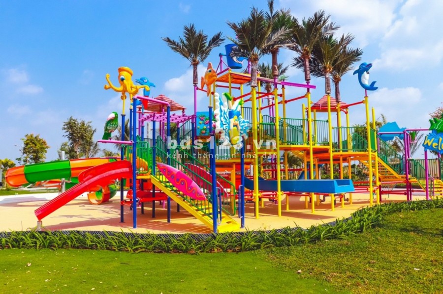 Biệt thự nghỉ dưỡng nằm trong sân golf duy nhất phía Tây Sài Gòn